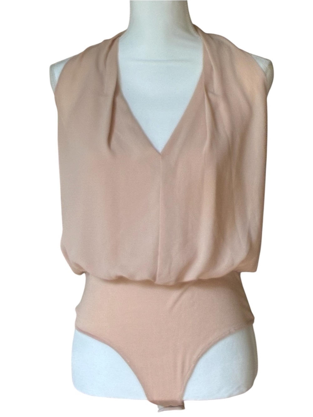DO+BE Sleeveless V-Neck Blouson Bodysuit Blouse Cut-Out Back Nude Neutral Sz S